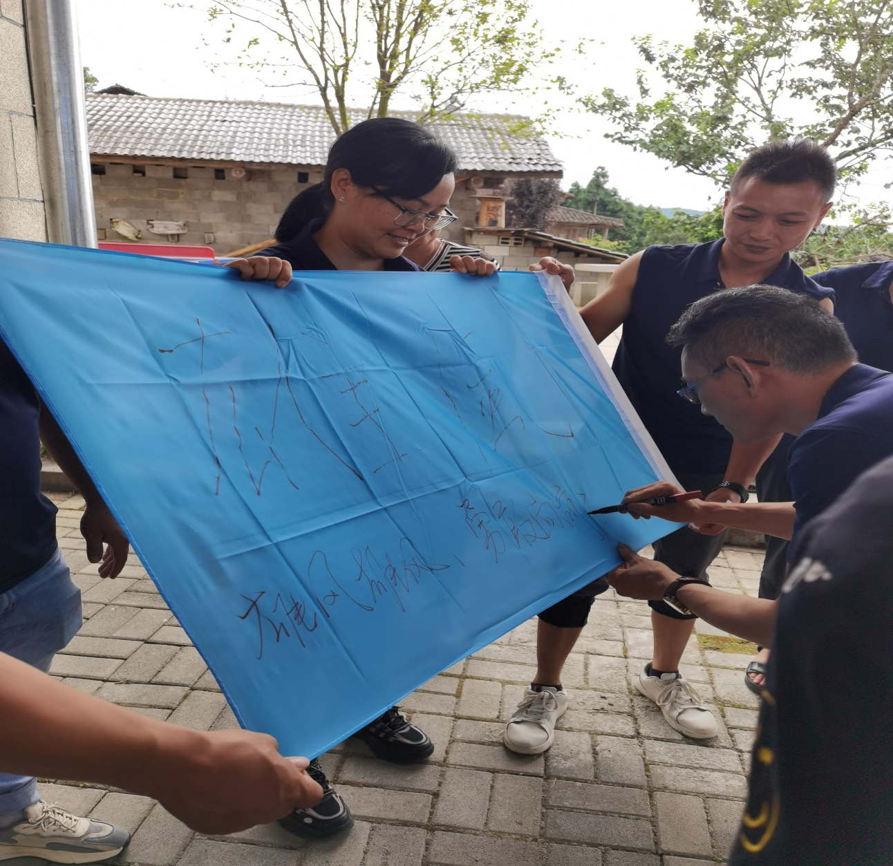 1692780554725716.png 1692780554725716.png